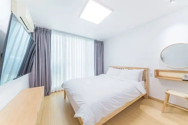 Deluxe Tek Büyük Yataklı Oda (Max 2 guests)