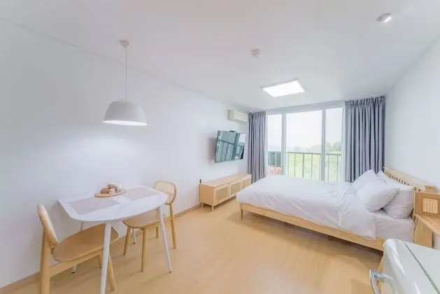 Deluxe Tek Büyük Yataklı Oda (Max 2 guests)
