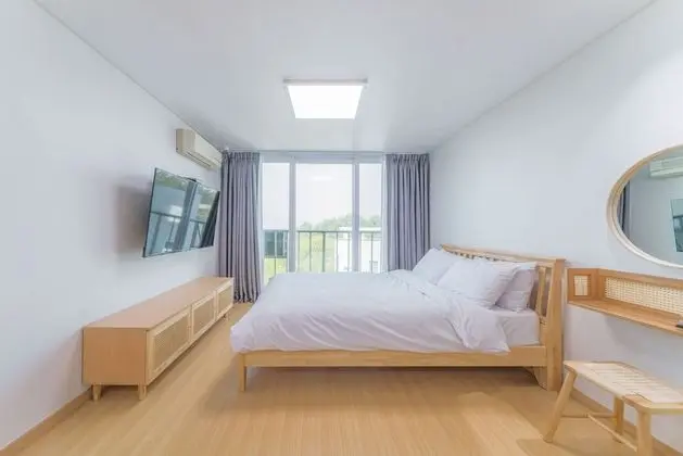 Deluxe Tek Büyük Yataklı Oda (Max 2 guests)