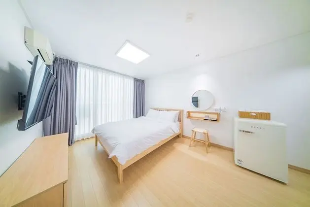 Deluxe Tek Büyük Yataklı Oda (Max 2 guests)