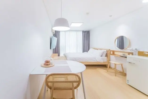 Deluxe Tek Büyük Yataklı Oda (Max 2 guests)