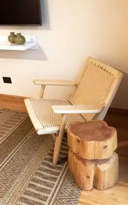 One Bedroom Apartment with Sofa