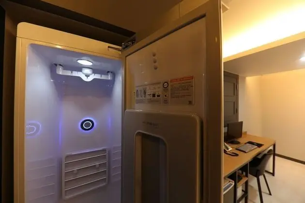 Süit (Styler Steam Clothing Care System)