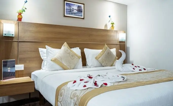 Deluxe Oda, 1 Büyük (Queen) Boy Yatak, Sigara İçilebilir, Şehir Manzaralı