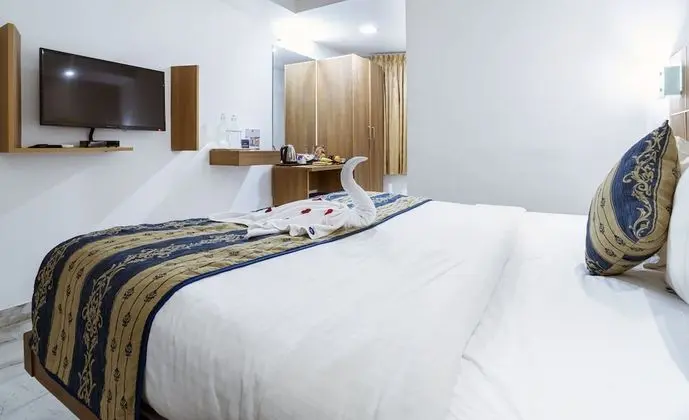 Deluxe Oda, 1 Büyük (Queen) Boy Yatak, Sigara İçilebilir, Şehir Manzaralı