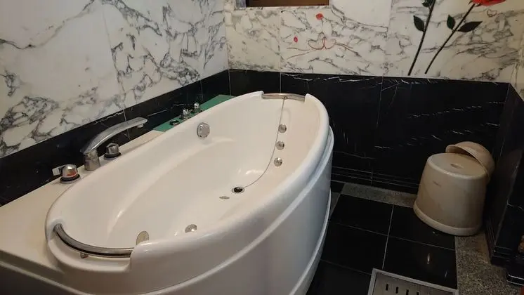 Tek Büyük Yataklı Oda (A)