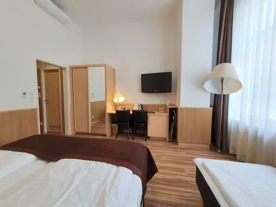 Executive Üç Kişilik Oda, Şehir Manzaralı
