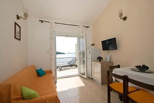 Apart Daire (Ziva - by the beach - A2(4))