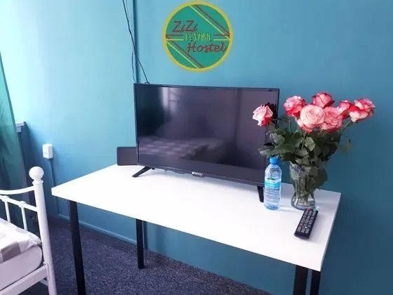 Oda, 1 Büyük (Queen) Boy Yatak, Ortak Banyo