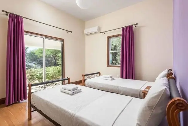 Villa, 4 Yatak Odası, Kişiye Özel Havuzlu
