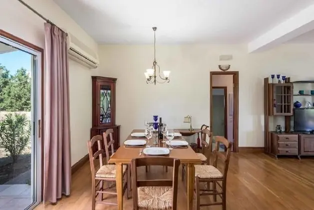 Villa, 4 Yatak Odası, Kişiye Özel Havuzlu