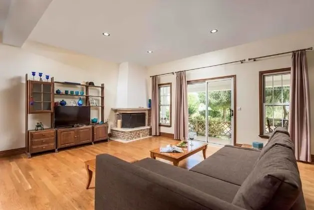 Villa, 4 Yatak Odası, Kişiye Özel Havuzlu