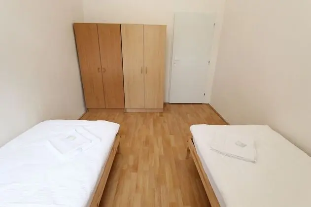 Basic Apart Daire, 3 Yatak Odası, Mutfak