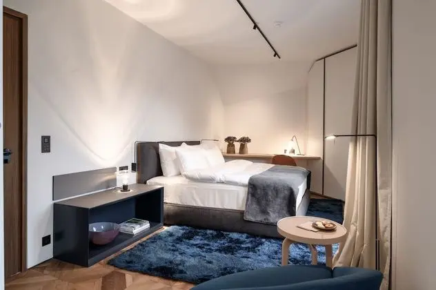 Tek Büyük Yataklı Oda, Balkon