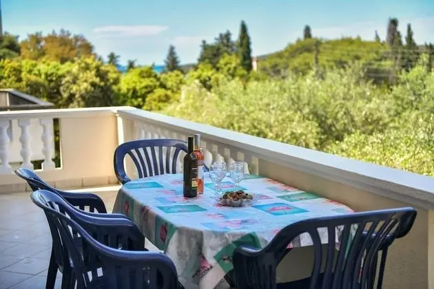 Apart Daire (Zlatko - 100m from the sea - A2(4))