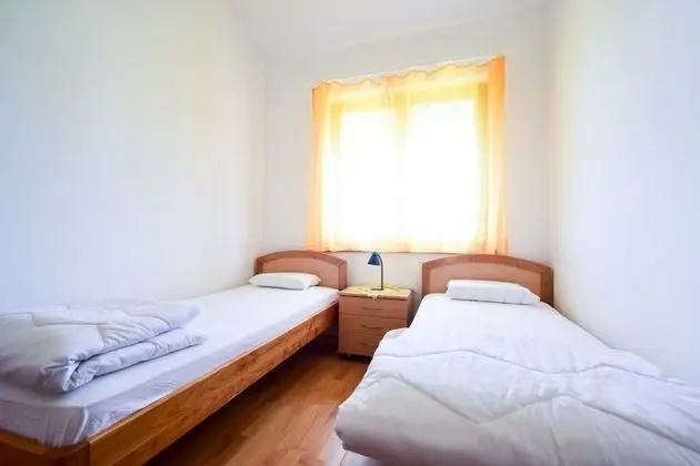 Apart Daire (Zlatko - 100m from the sea - A3(4))