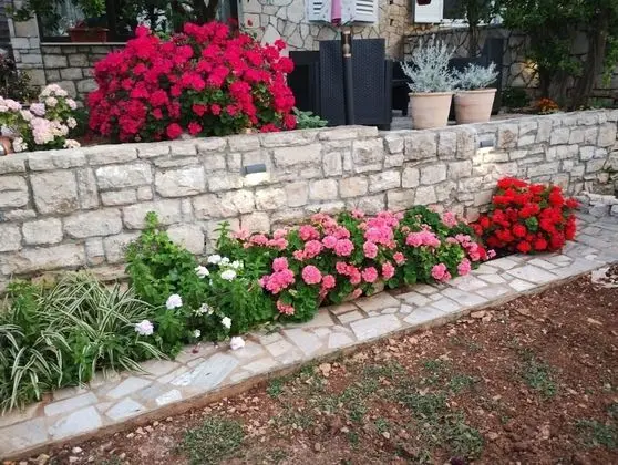 Apart Daire (Zlatko Slobodan - by sea - A1(4+1))