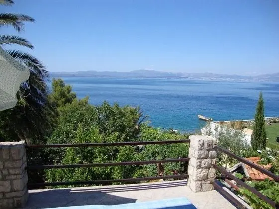 Apart Daire (Zlatko Slobodan - by sea - A1(4+1))