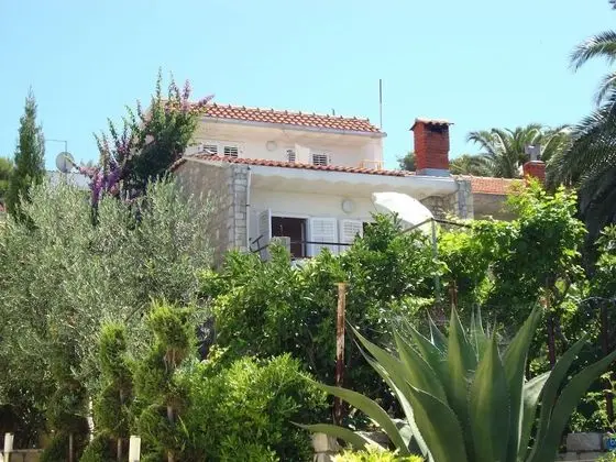 Apart Daire (Zlatko Slobodan - by sea - A1(4+1))