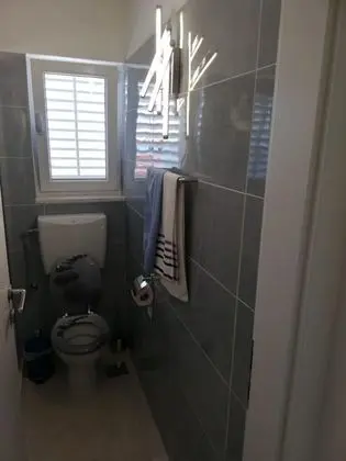 Stüdyo (Zlatko Slobodan - by sea - A2(3))