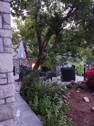 Stüdyo (Zlatko Slobodan - by sea - A2(3))