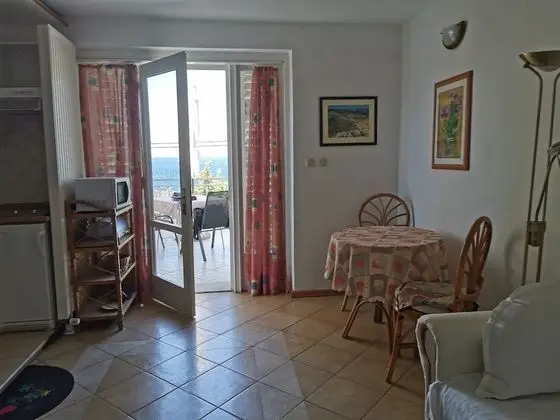 Apart Daire (Zlato - with pool - A4 Mendula (2+1))