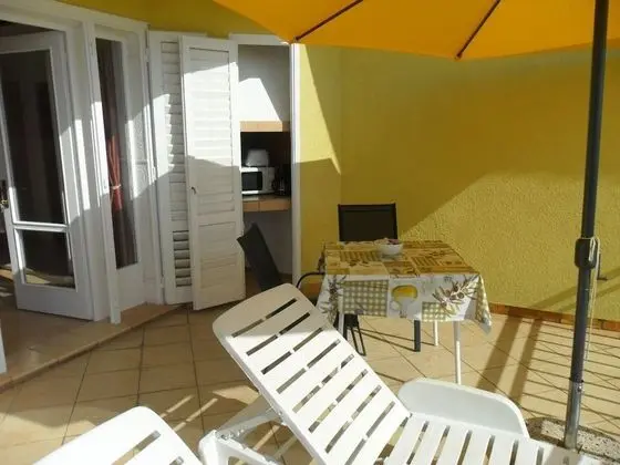 Apart Daire (Zlato - with pool - A4 Mendula (2+1))