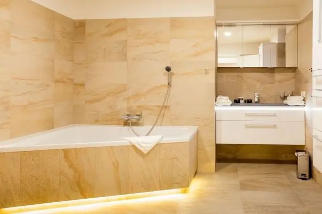 Luxury Süit, 1 Yatak Odası, Küçük Mutfak, Şehir Manzaralı