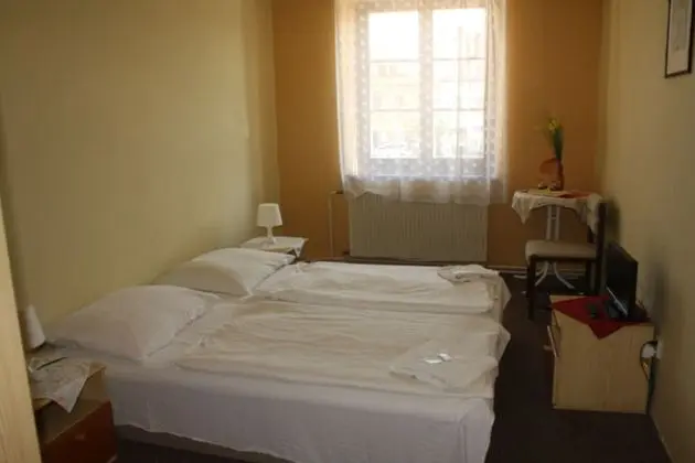 Classic Süit (Apt 1)