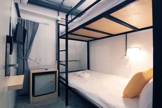 Zleep Tight Room