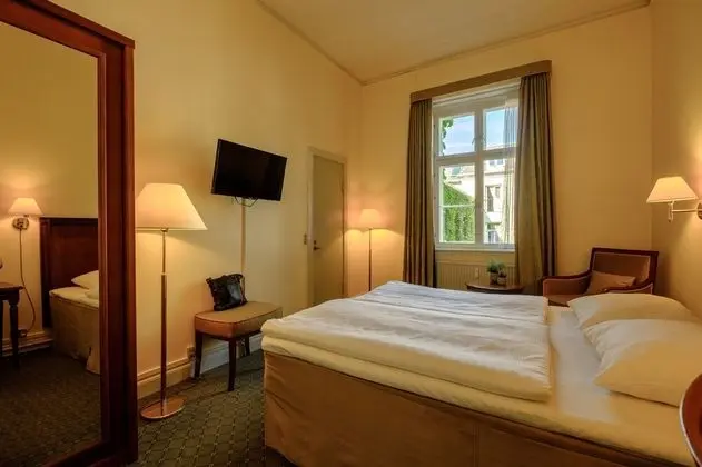 Standard Tek Büyük Yataklı Oda