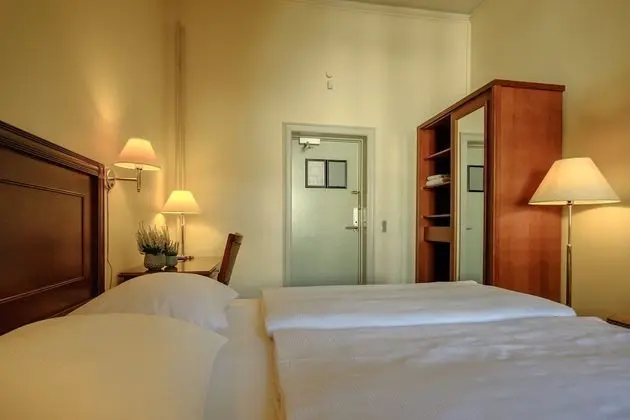 Standard Tek Büyük Yataklı Oda