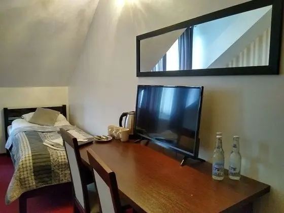 Üç Kişilik Oda