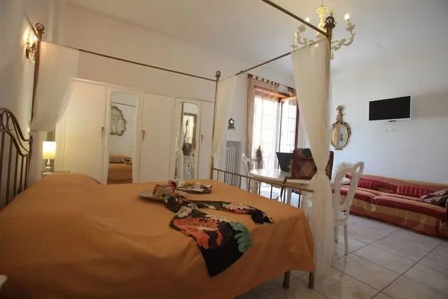 Grand Tek Büyük veya İki Ayrı Yataklı Oda, 1 En Büyük (King) Boy Yatak
