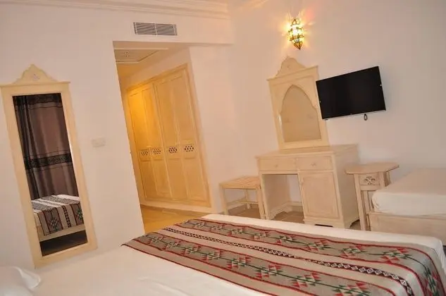 Üç Kişilik Oda