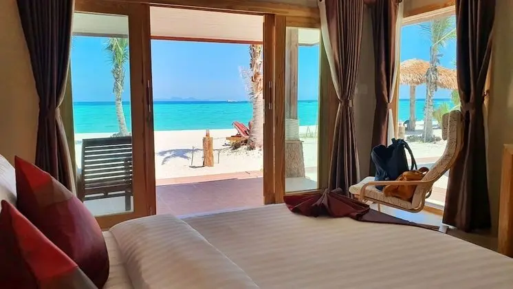 Deluxe Beachfront