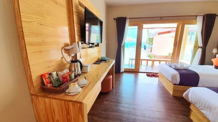 Superior Sea View Twin