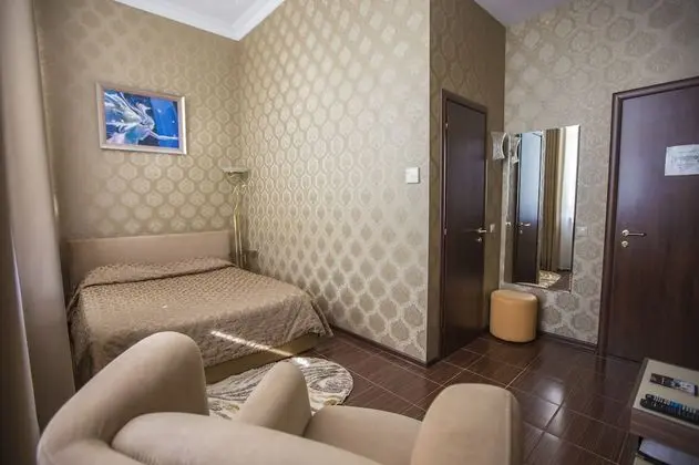 Standard Tek Büyük Yataklı Oda