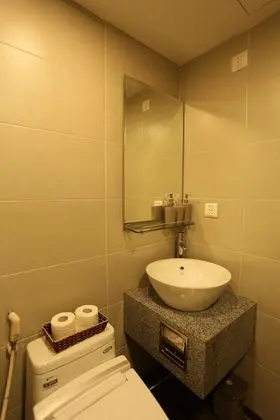 Deluxe Stüdyo, 1 En Büyük (King) Boy Yatak