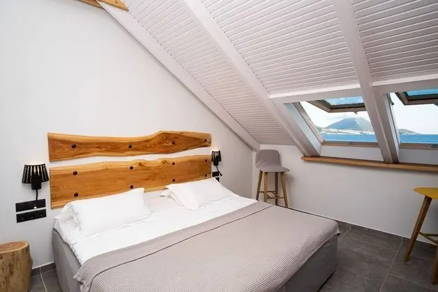 Superior Çatı Katı (Loft)