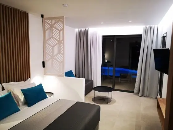 Süit, Kişiye Özel Havuzlu, Havuz Manzaralı