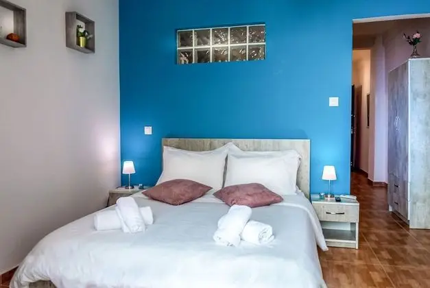 Apart Daire, Balkon (3 Nefeli)