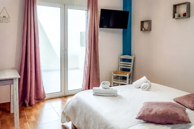 Apart Daire, Balkon (3 Nefeli)