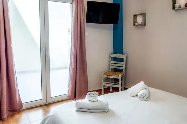 Apart Daire, Balkon (3 Nefeli)