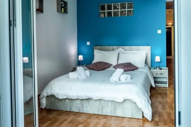 Apart Daire, Balkon (3 Nefeli)