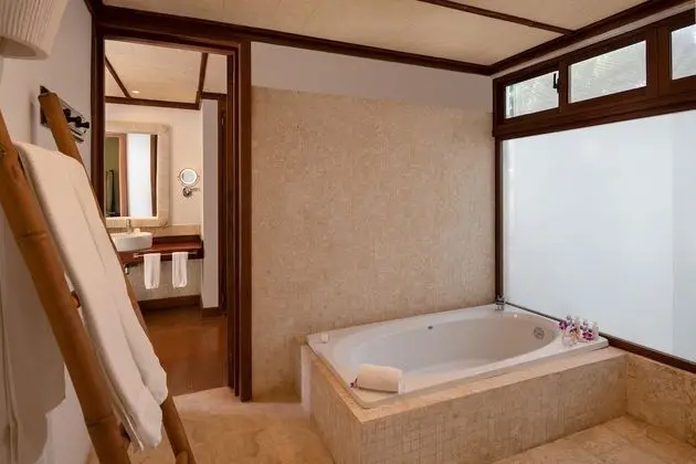 3-Bedroom Villa Caney Garden View