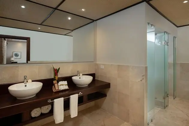 3-Bedroom Villa Caney Garden View