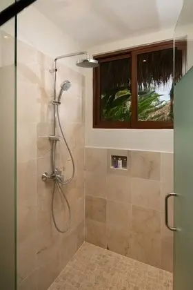 3-Bedroom Villa Caney Garden View