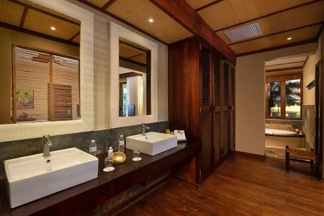 Junior Suite Agua Swim Up Double