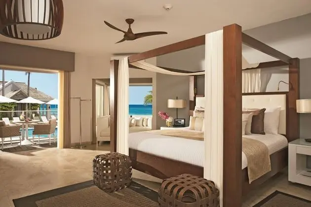 Junior Suite Ocean View King
